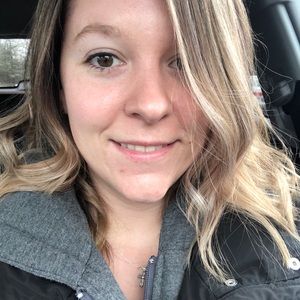 Meet your Posher, Brooke